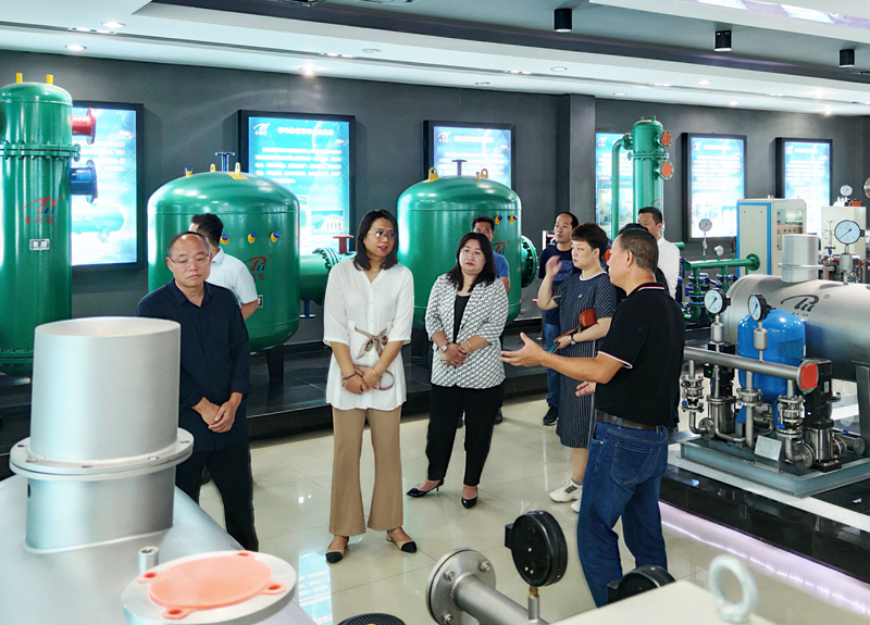 1630133543127587.jpg 会议3.jpg